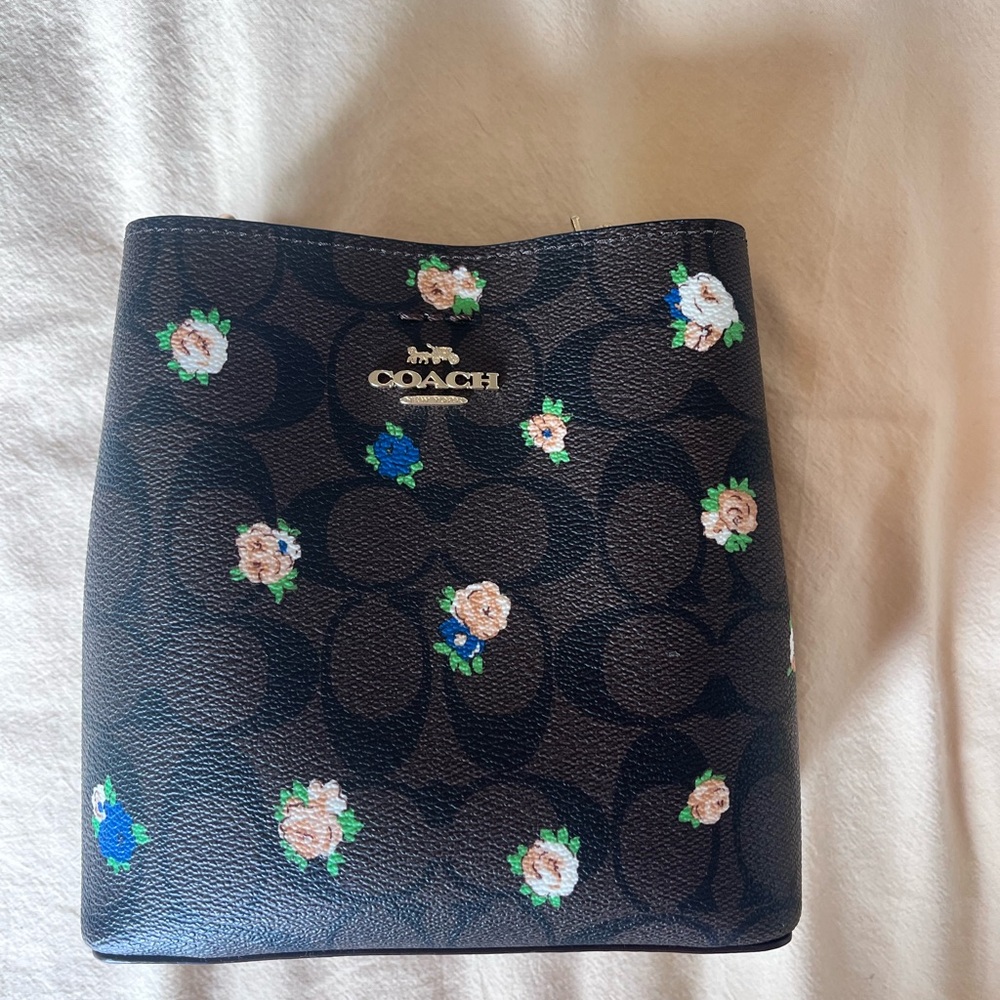 Coach Bucket Bag